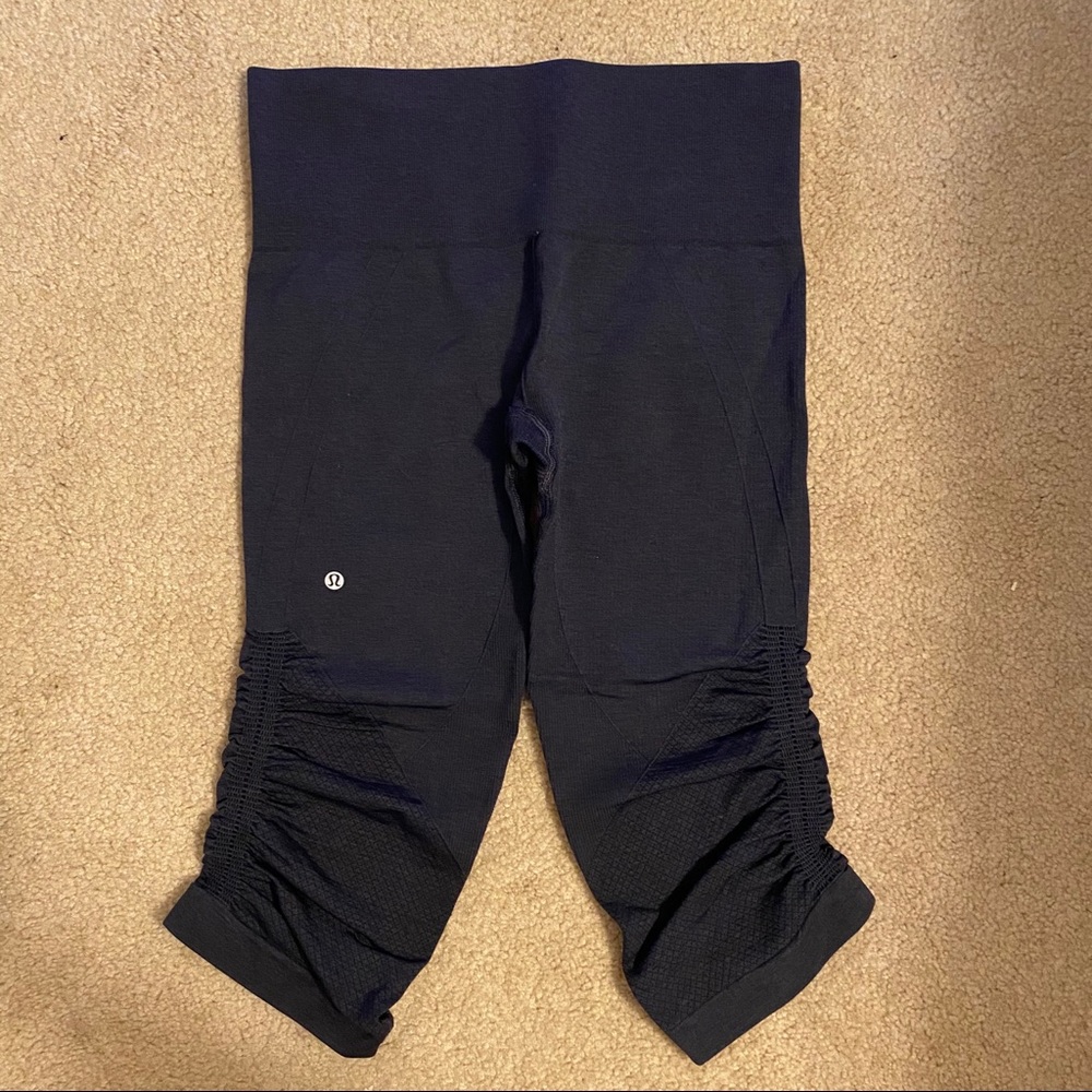 Lululemon Fitted Capri Leggings